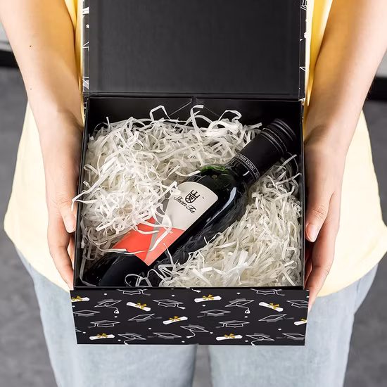 Customized Exquisite Magnet Clamshell Folding Gift Box with Bag